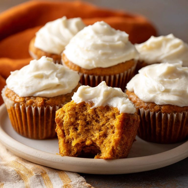 Spiced Pumpkin Cupcakes: Light & Fluffy Secret!