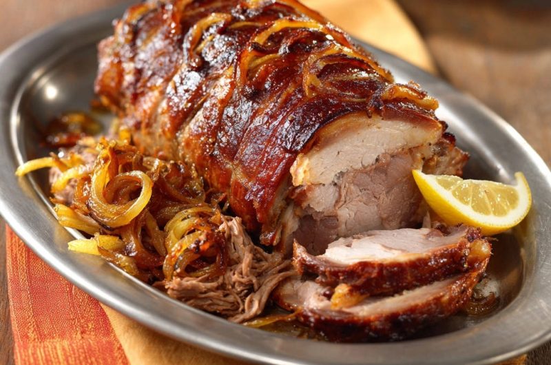 Juicy Beef Roast with Caramelized Onions