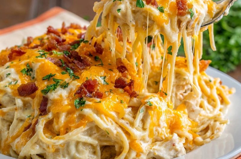 Creamy Chicken Spaghetti Bake