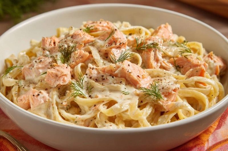 Creamy Dill Salmon Fettuccine