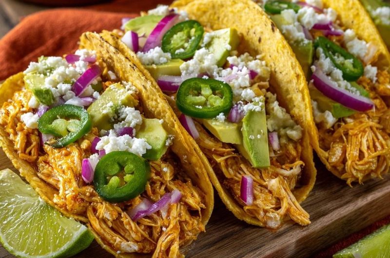 Shredded Chicken Tinga Tacos