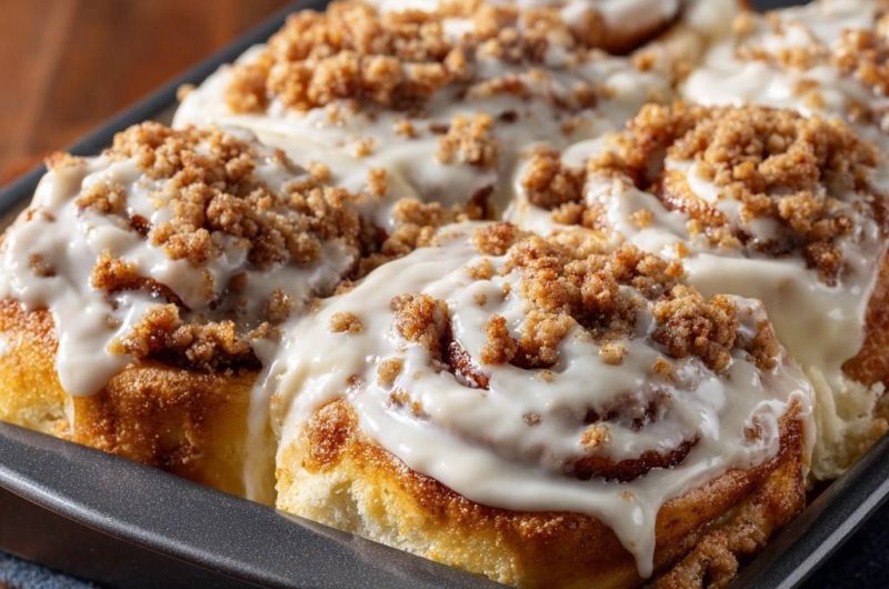 Cinnamon Streusel Rolls