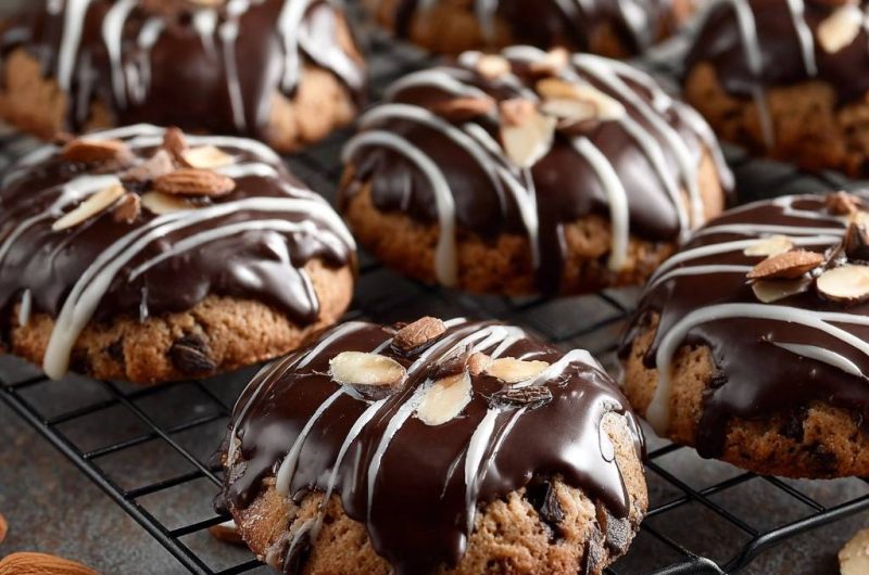 Chocolate Chunk Almond Cookies