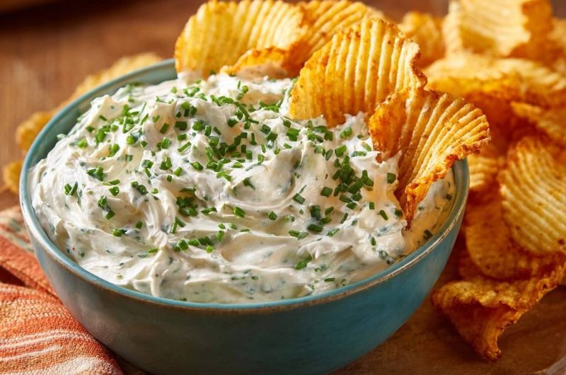 Creamy Chive and Onion Dip