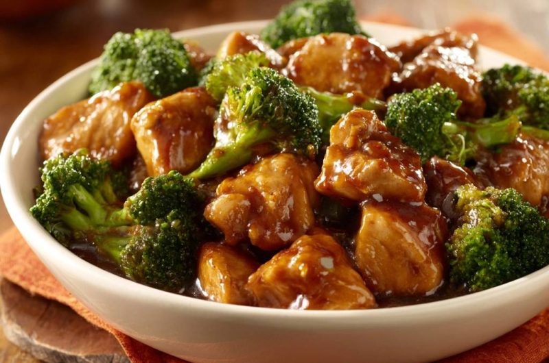 Restaurant-Style Chicken and Broccoli