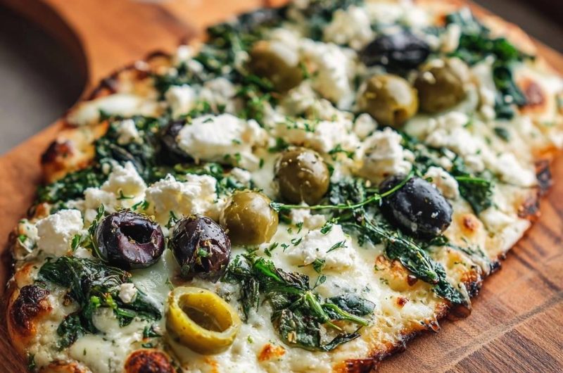 Spinach Feta Olive Flatbread