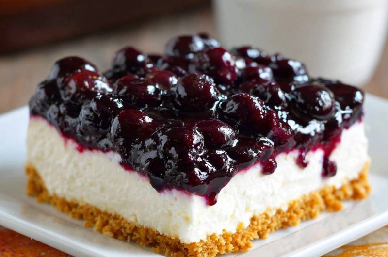 Creamy Blueberry Cheesecake Bars