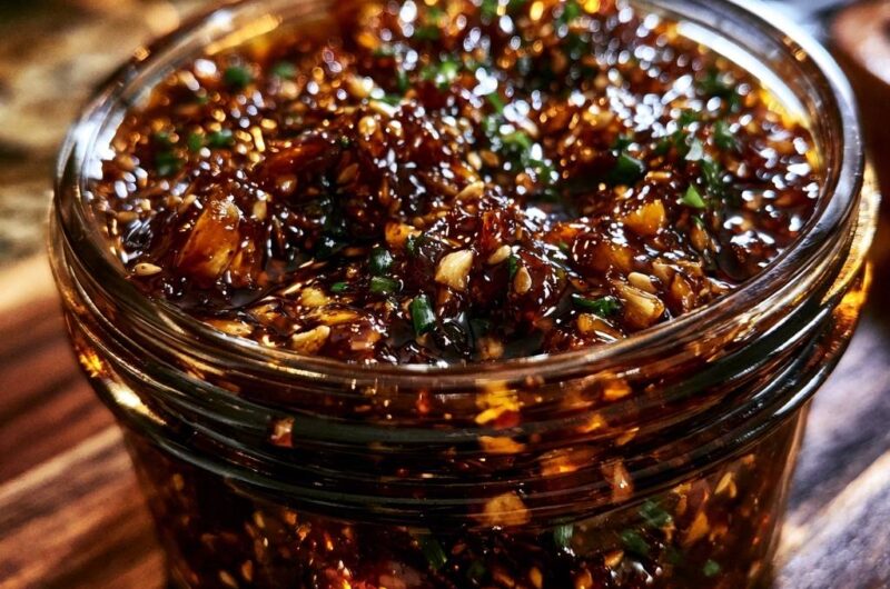 Sweet and Spicy Garlic Chili Crisp