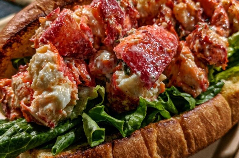 Ultimate Creamy Lobster Roll